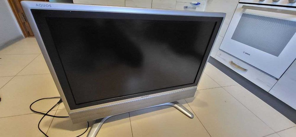 Телевізор SHARP LC-37AD5E