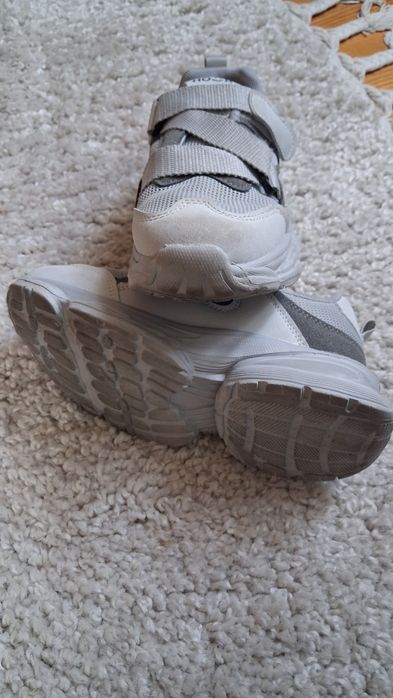 Sneakersy dziewczęce r.35 21,5 cm