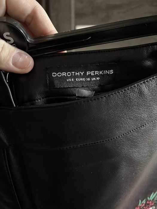 Спідниця з принтом з еко-шкіри