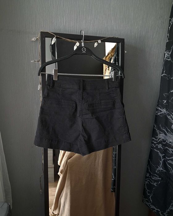 Czarne dżinsowe szorty H&M z wysokim stanem