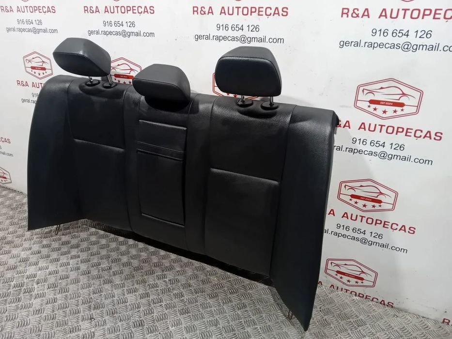 Conjunto de Bancos Mercedes Class C W204 Sedan em Pele Original
