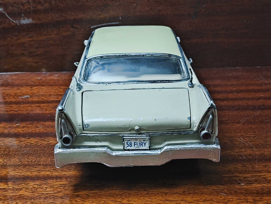 Модель Plymouth Fury 1958 1/18 Motormax