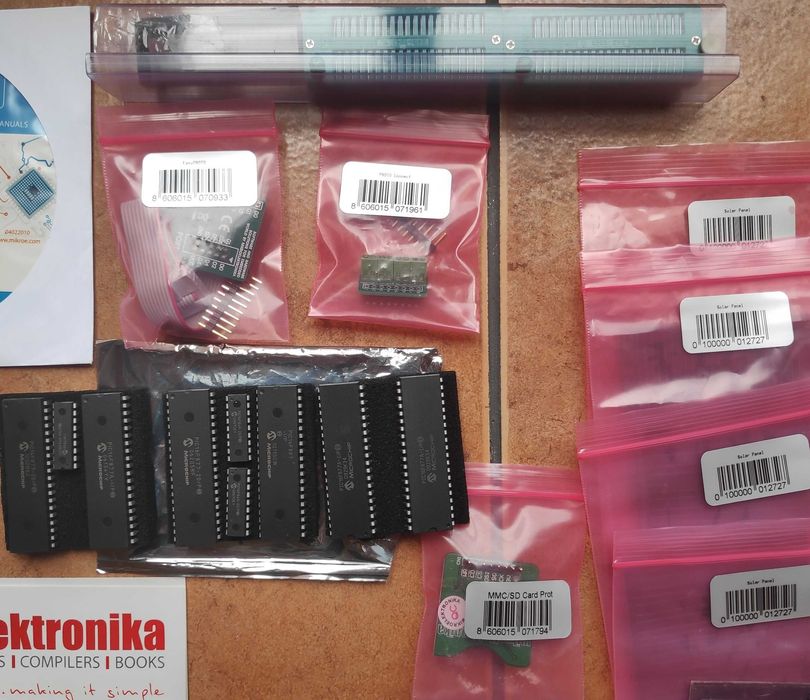 EasyPIC 6 Development System, TMIK003, Microchip