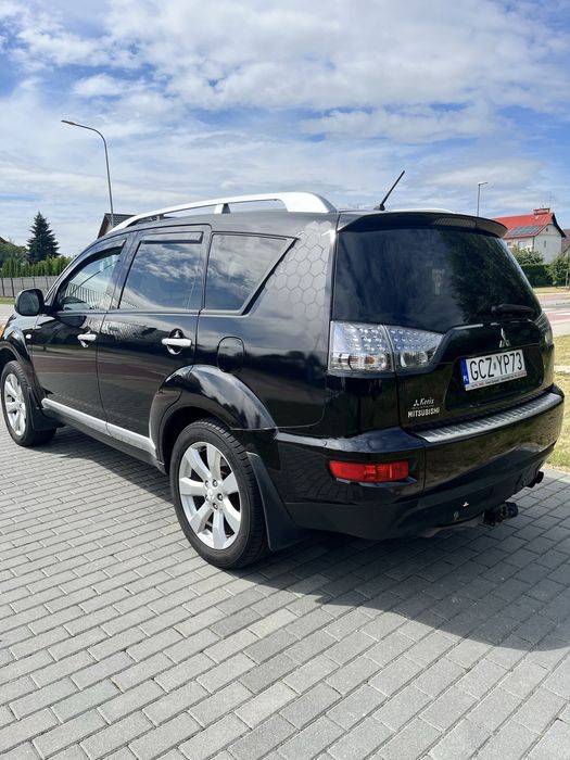 Mitshubishi outlander 2.0 did 7 osob