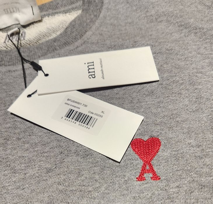 szara bluza crewneck AMI PARIS