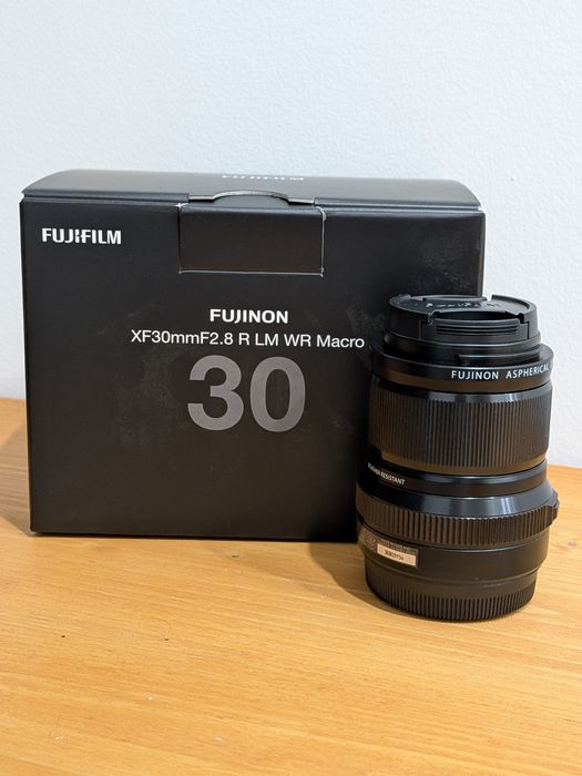 Fujifilm XF 30mm f/2.8 R LM WR Macro