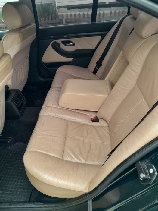 BMW e39 (m54b22)