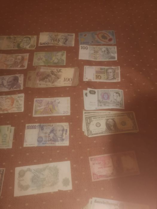 Moedas e notas de coleção