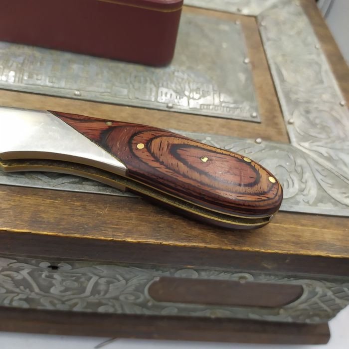 Scyzoryk m.u.t rosterei