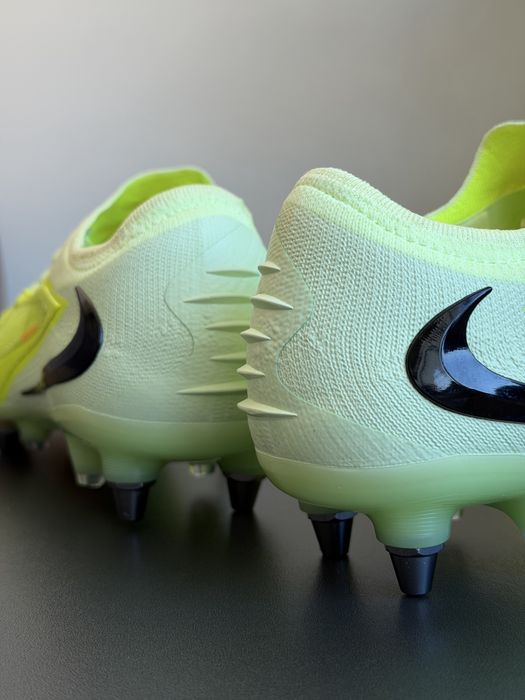 Nike Phantom 6 Low Elite Sg оригінал бутси чоловічі розмір 42 (26.5) нові HV8988-800