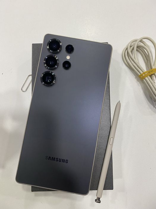 Samsung 25 ultra como novo