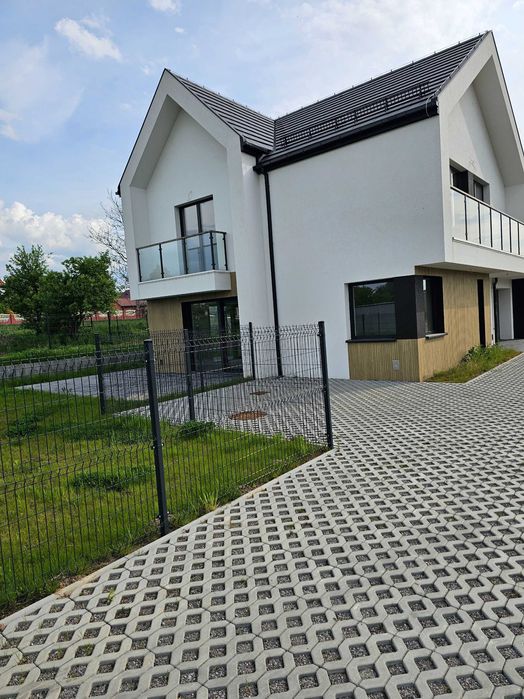 Ładna, płaska działka budowlana 67a, z możliwością podziału,  Masłomiąca/gm. Michałowice,
