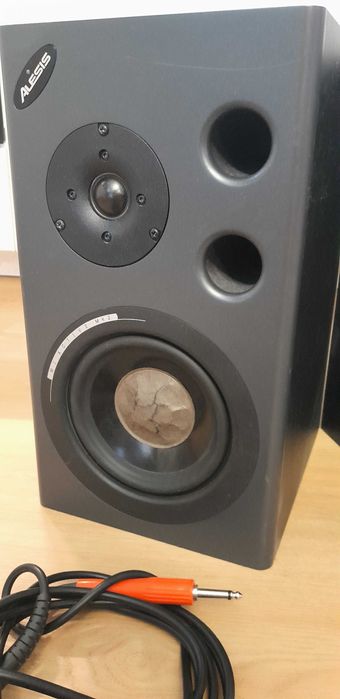 ALESIS M1 Active MK2 Monitory aktywne studyjne