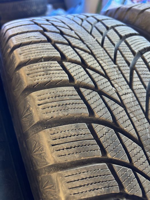 5 114.3 R16 Nissan Leaf