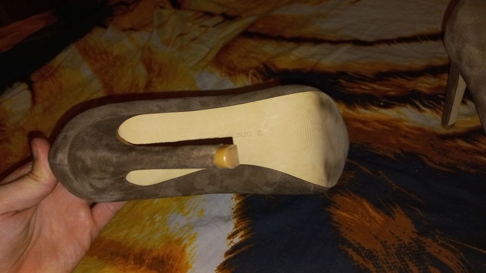 Туфли на каблуках  замша  40