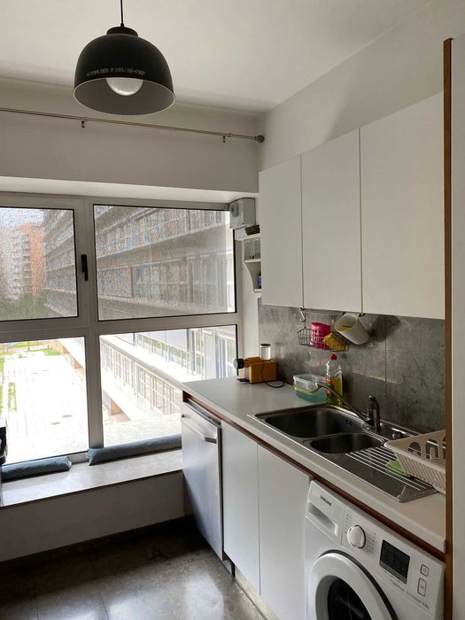 Apartamento T1 com garagem e mobilado