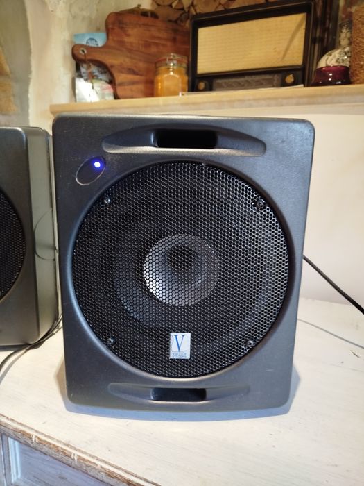 Aktywne kolumny estradowe Contact.