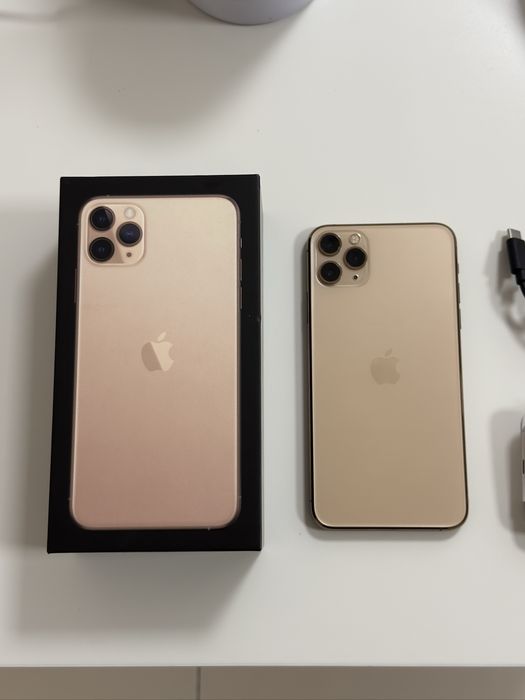 iPhone 11 Pro Max 256GB Gold | 100% Original (Sem Peças Trocadas) | Na Caixa Completo c/ Fones