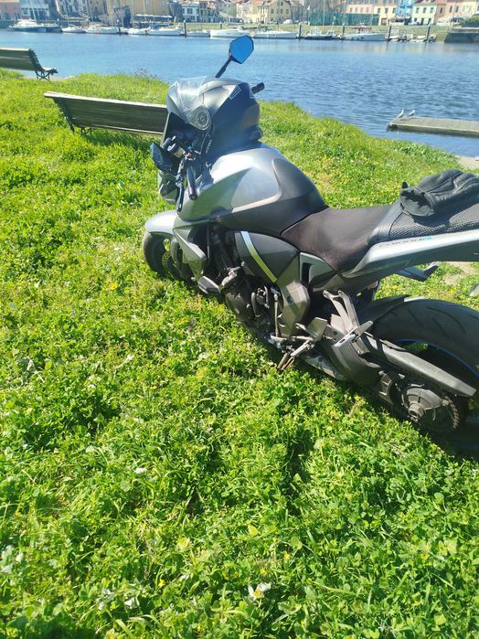 Vendo Honda cb1000r