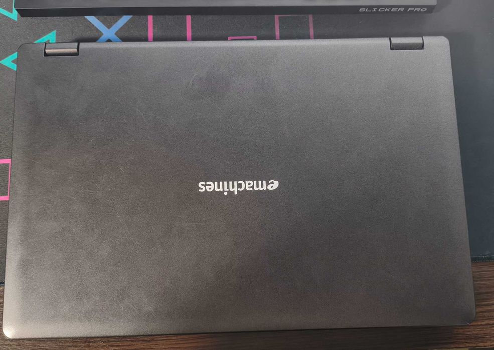 Ноутбук eMachines E528