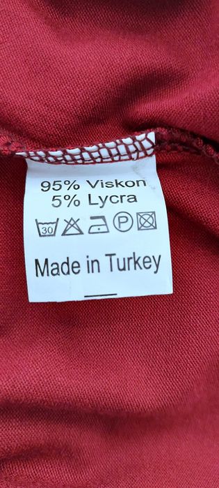 Bordowa bluzka z wiskozy z koronką, R. XL