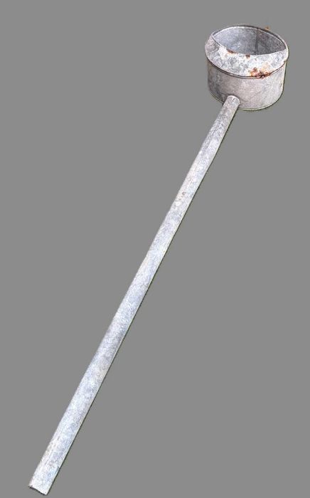 Engenho antigo, de apoio à rega em latão com 180 cm de comprimento