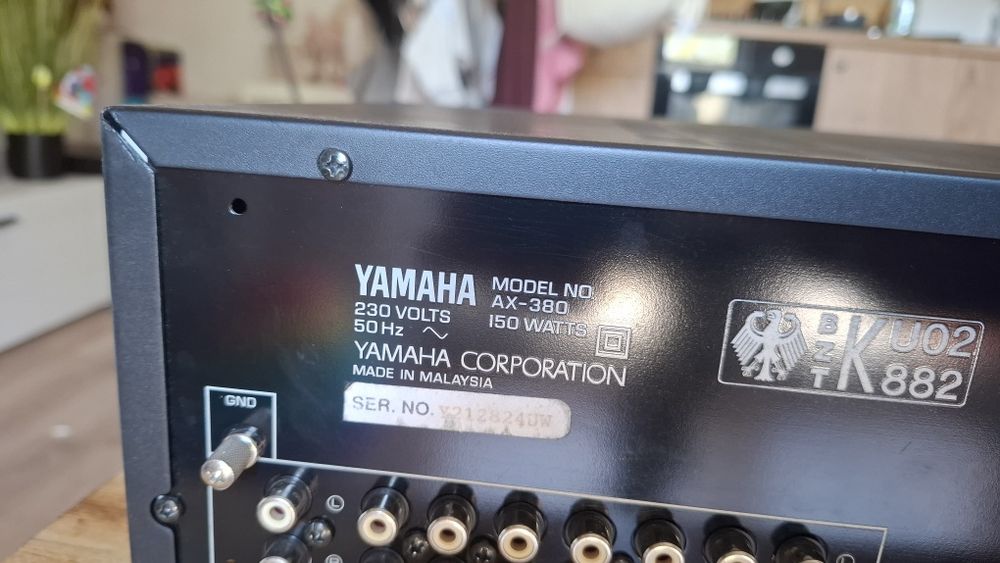 Yamaha AX-380 – wzmacniacz stereo