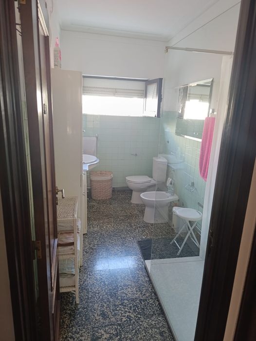 Alugo quarto em Braga