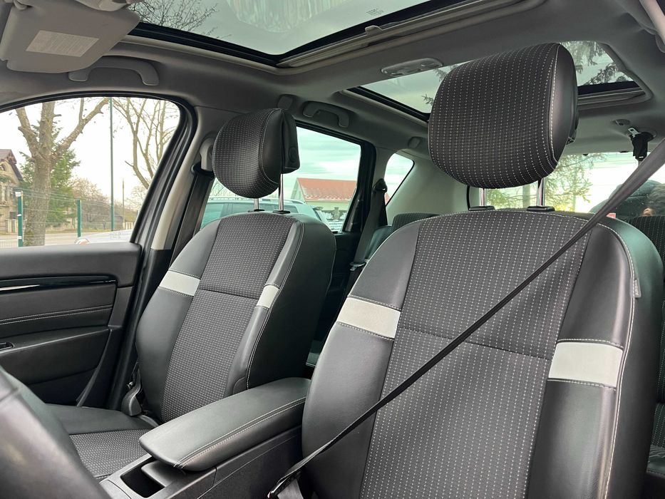 Renault Megane Scenic 2012