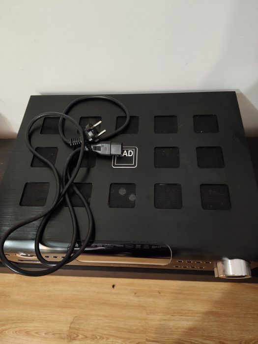 Nad Viso Five amplituner