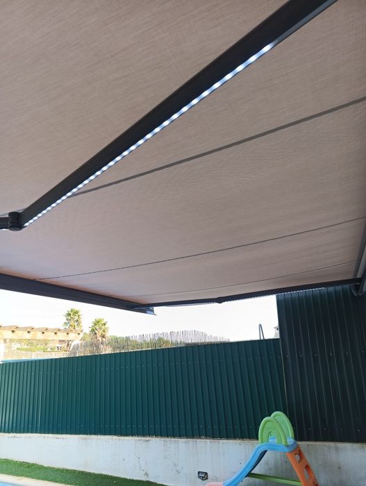 Toldo Retrátil cofre motorizado com led 5x3