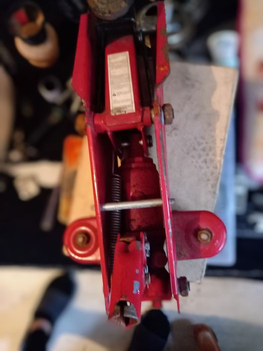 Podnośnik Lewarek Samochodowy