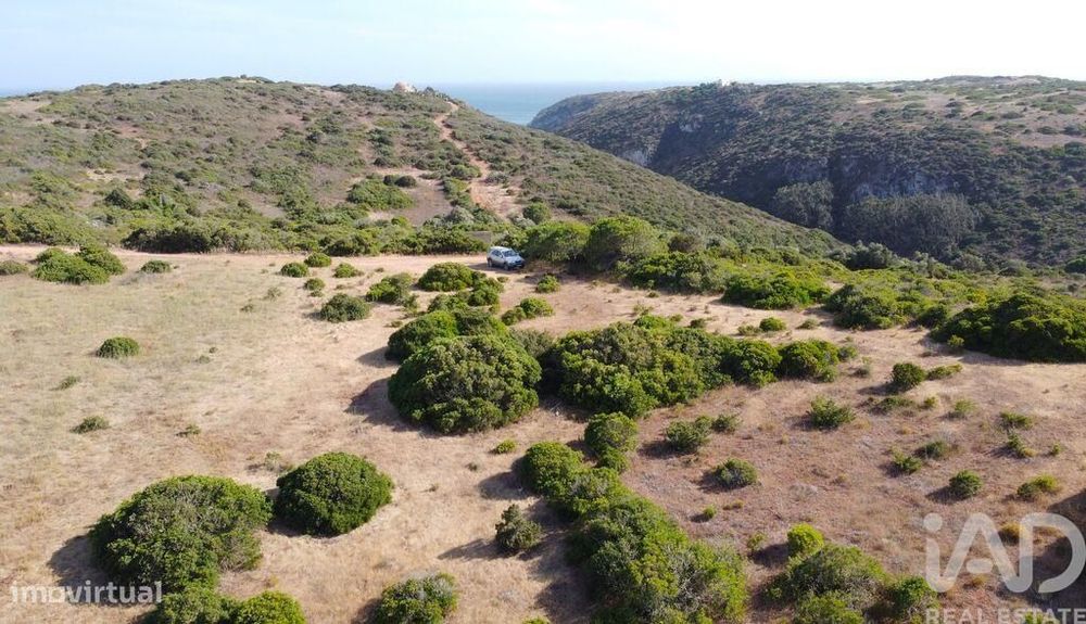 Terreno em Budens de 4320,00 m2