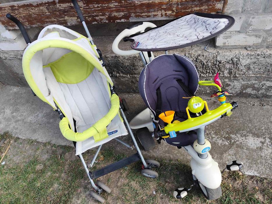 Прогулочна коляска