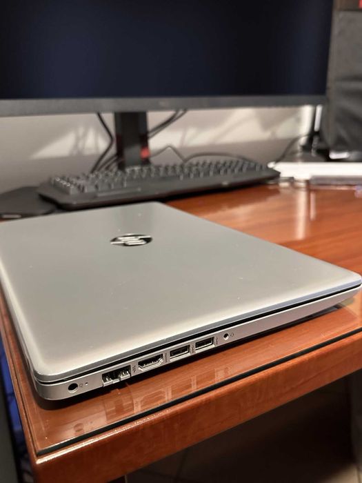 Computador portátil HP i5