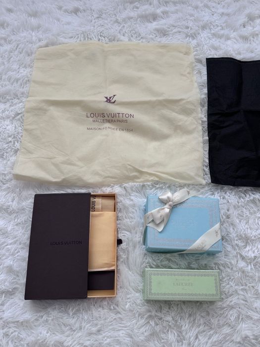 Коробки коробочки lv пильник