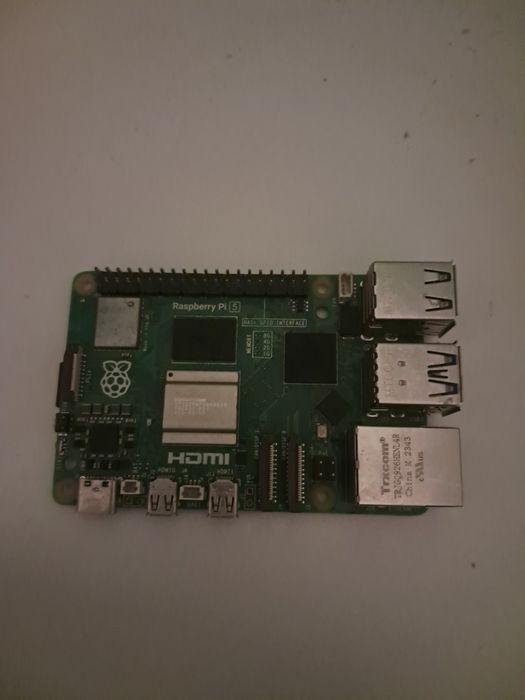 Raspberry Pi 5 nowe z pudełkiem