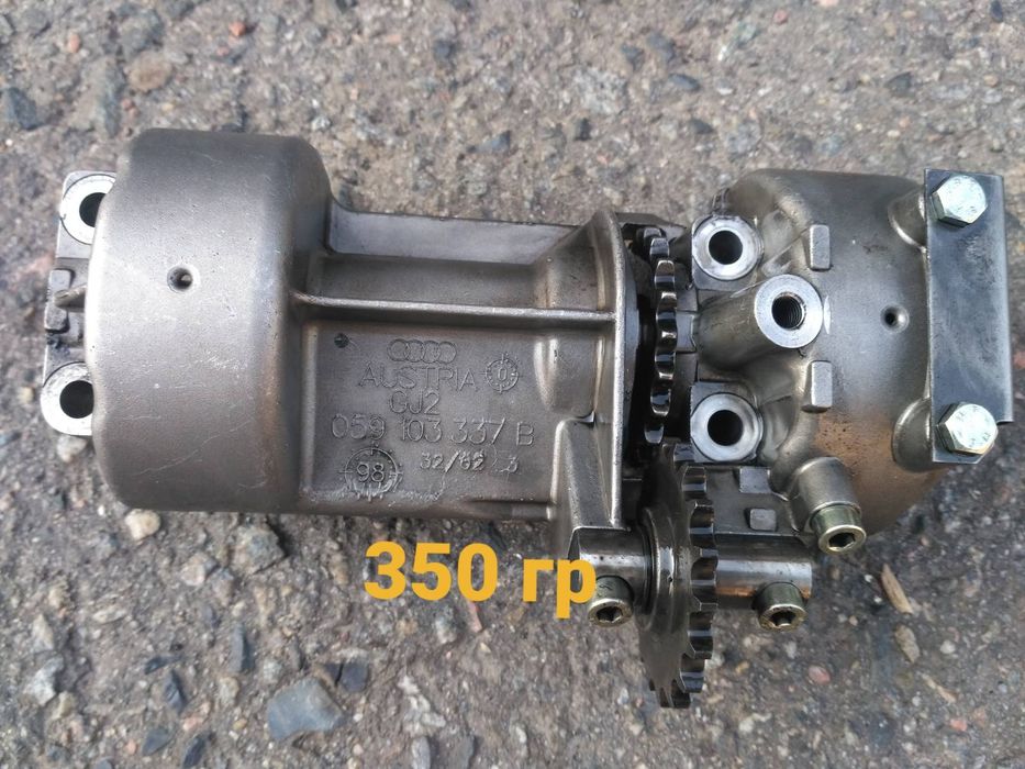 Задняя крышка колинвала, масляный насос, балансировочный вал А4В5  AYM