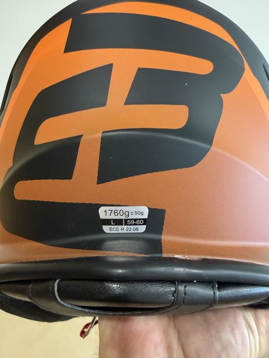 Capacete Bogotto Novo com colunas e microfone