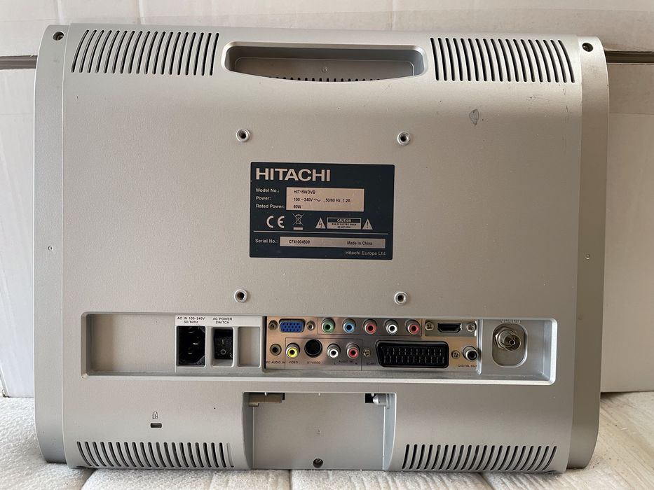 Monitor telewizor hitacji 15 cali