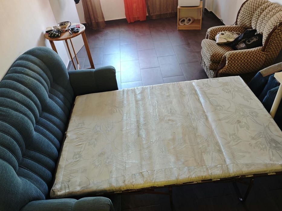 Sofá cama e poltrona