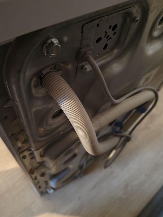 Новая стиральная машина на 5КГ