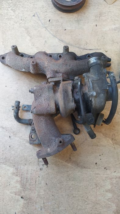 Coletor de escape com turbo Opel corsa 1.5td motor Isuzu