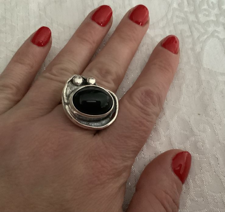 Pierścionek z bursztynem srebro 925