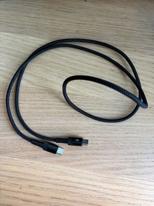 Kabel c na c 1m Czarny