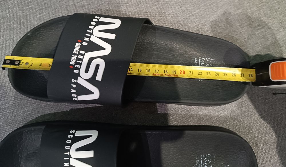 Klapki NASA r.42 20zł.