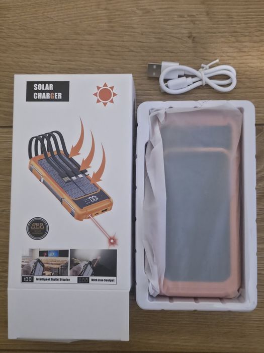 Powerbank Solarny 20000mAh 4 kable usb C, usb A, iphone, micro usb