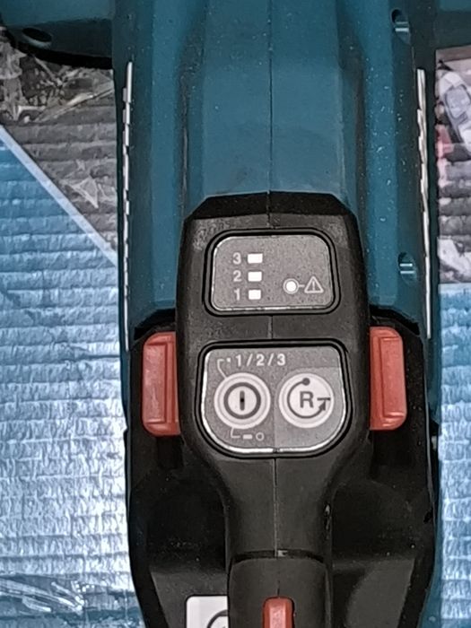 Nożyce do żywopłotu 75cm XGT UH007GZ Makita. Bardzo dobry stan.