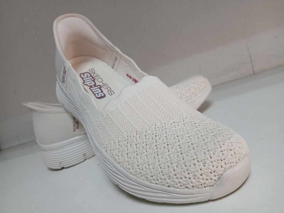 Сліпони  38-39 р/25 см супер легкі балетки Skechers  оригінал