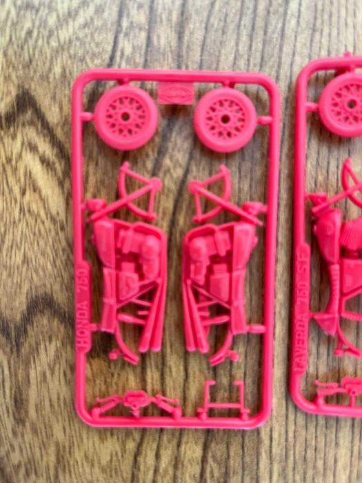 Brinquedos, Figuras de Coleção e Miniaturas